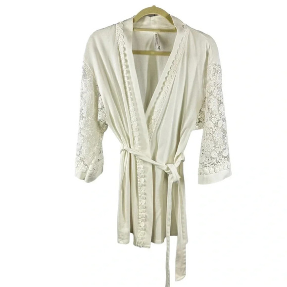 Flora Nikrooz Lana Robe Large Lace Sleeves - Picture 1 of 16